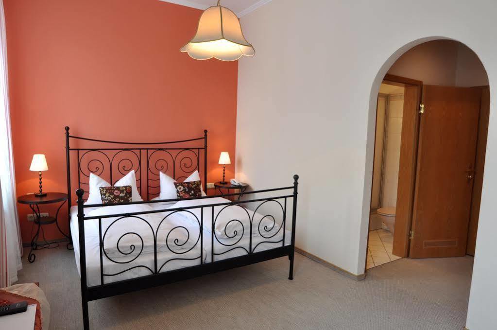 Hotel Grader Neustadt an der Waldnaab Ngoại thất bức ảnh