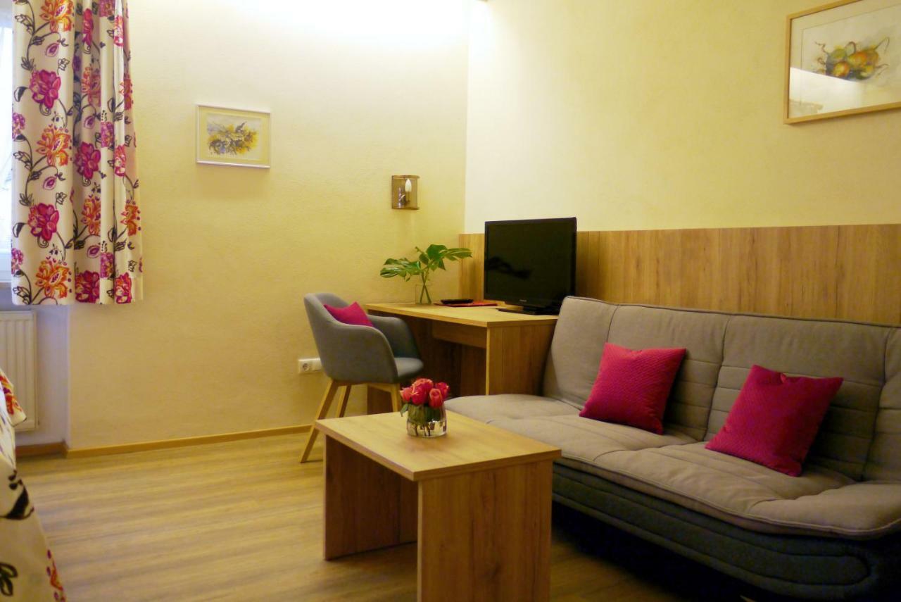 Hotel Grader Neustadt an der Waldnaab Ngoại thất bức ảnh